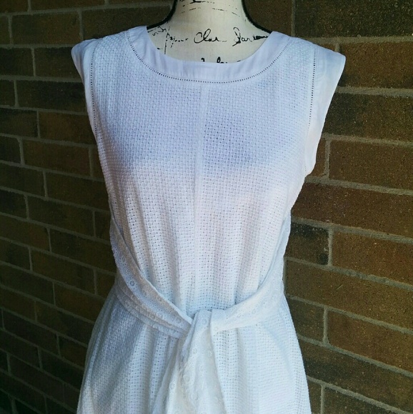 🎉Cabi Lizzie White Eyelet Dress - Picture 5 of 7